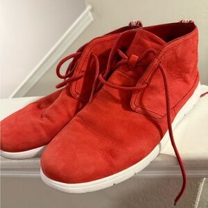 UGG Men's Freamon Chukka boots in red suede Sz 11